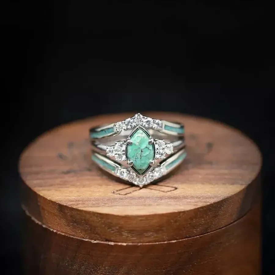 Shiny Turquoise Ring