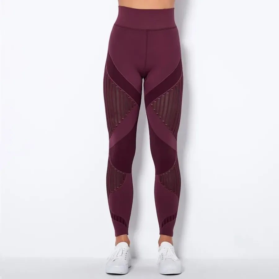 Seamless Knitted Striped Yoga Pants