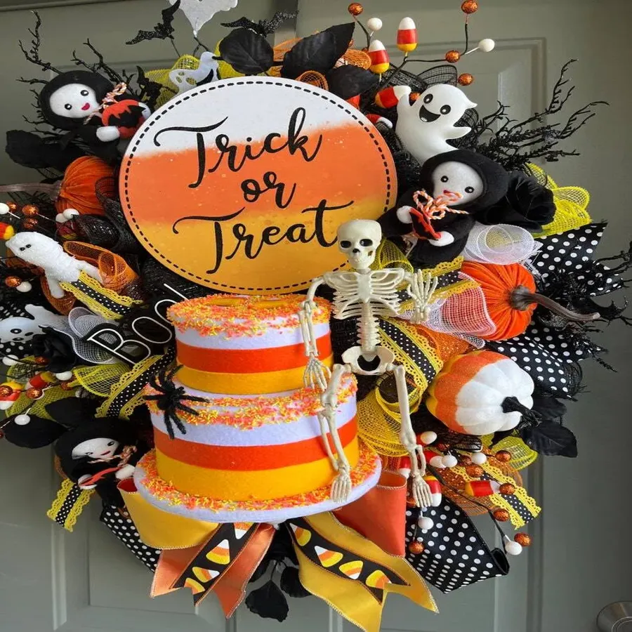 Halloween Trick Or Treat Wreath