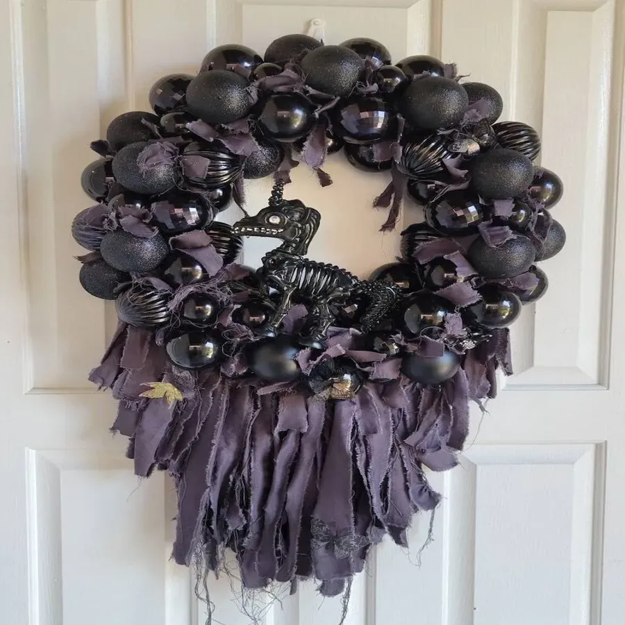 Halloween Skeleton Wreath