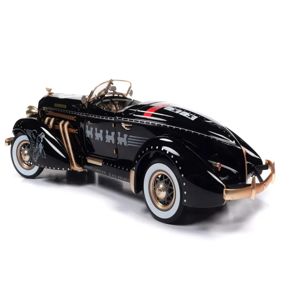 Monopoly 1935 Auburn 851 Speedster Monopoly 1:18 Scale